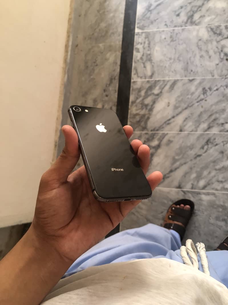 Apple iPhone 8 11