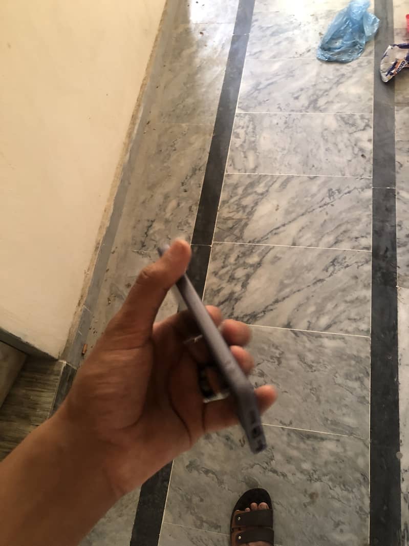 Apple iPhone 8 12