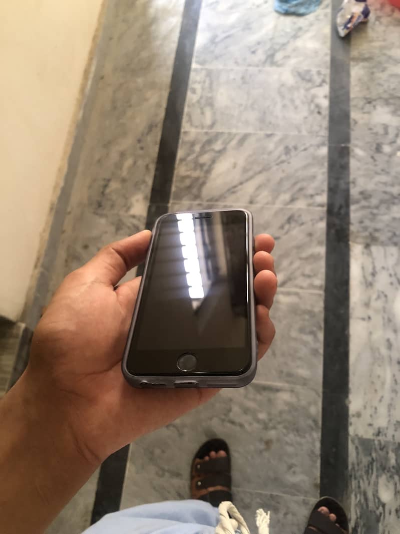 Apple iPhone 8 14