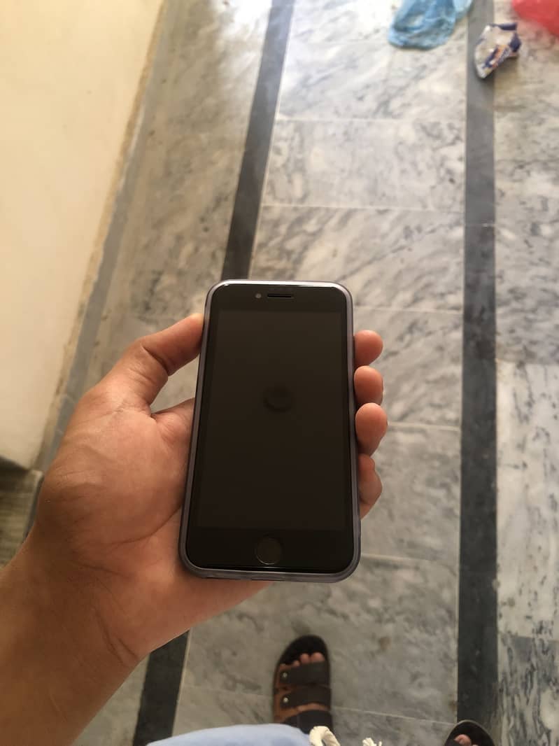 Apple iPhone 8 15