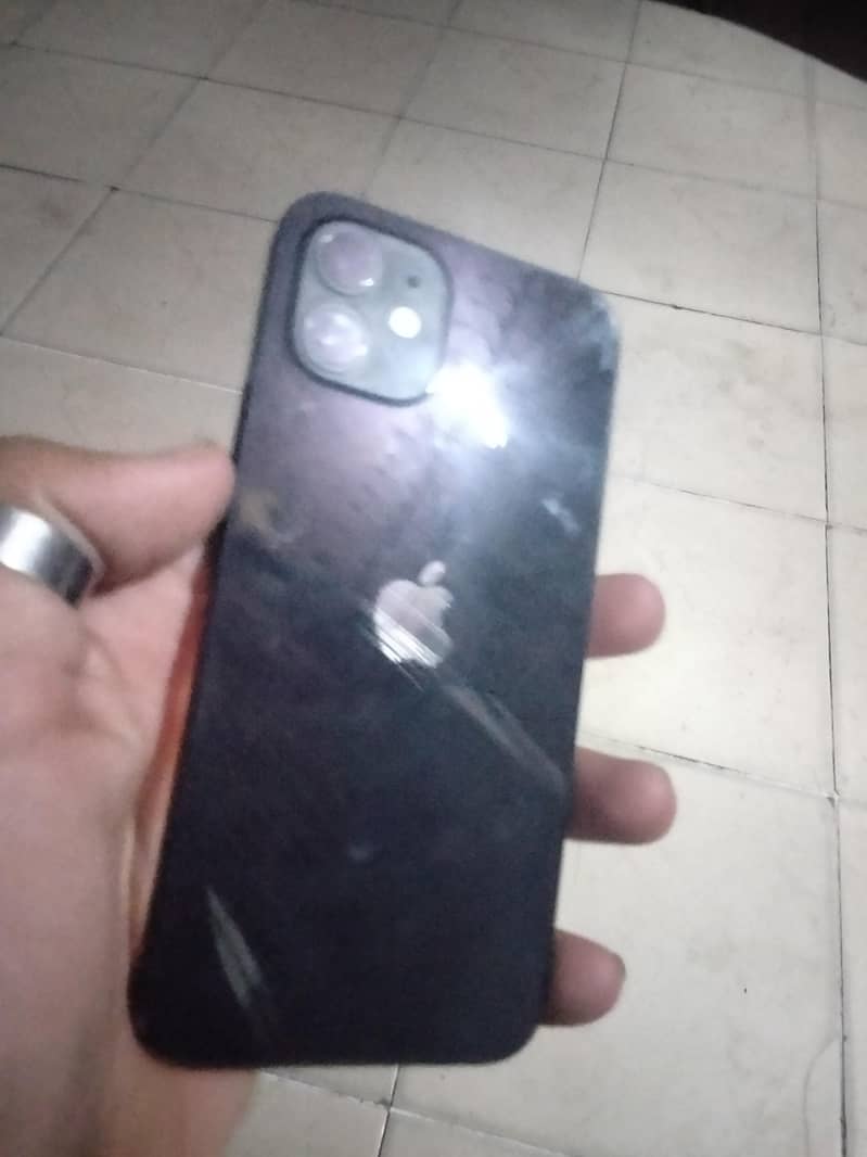 Apple iPhone 12 3