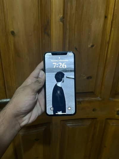 Apple iPhone XS factory unlock