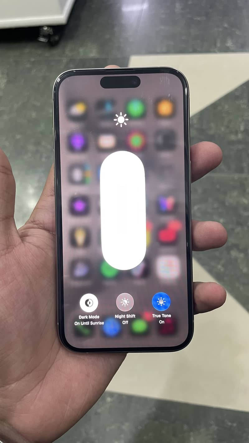 Apple iPhone 15 Pro 8