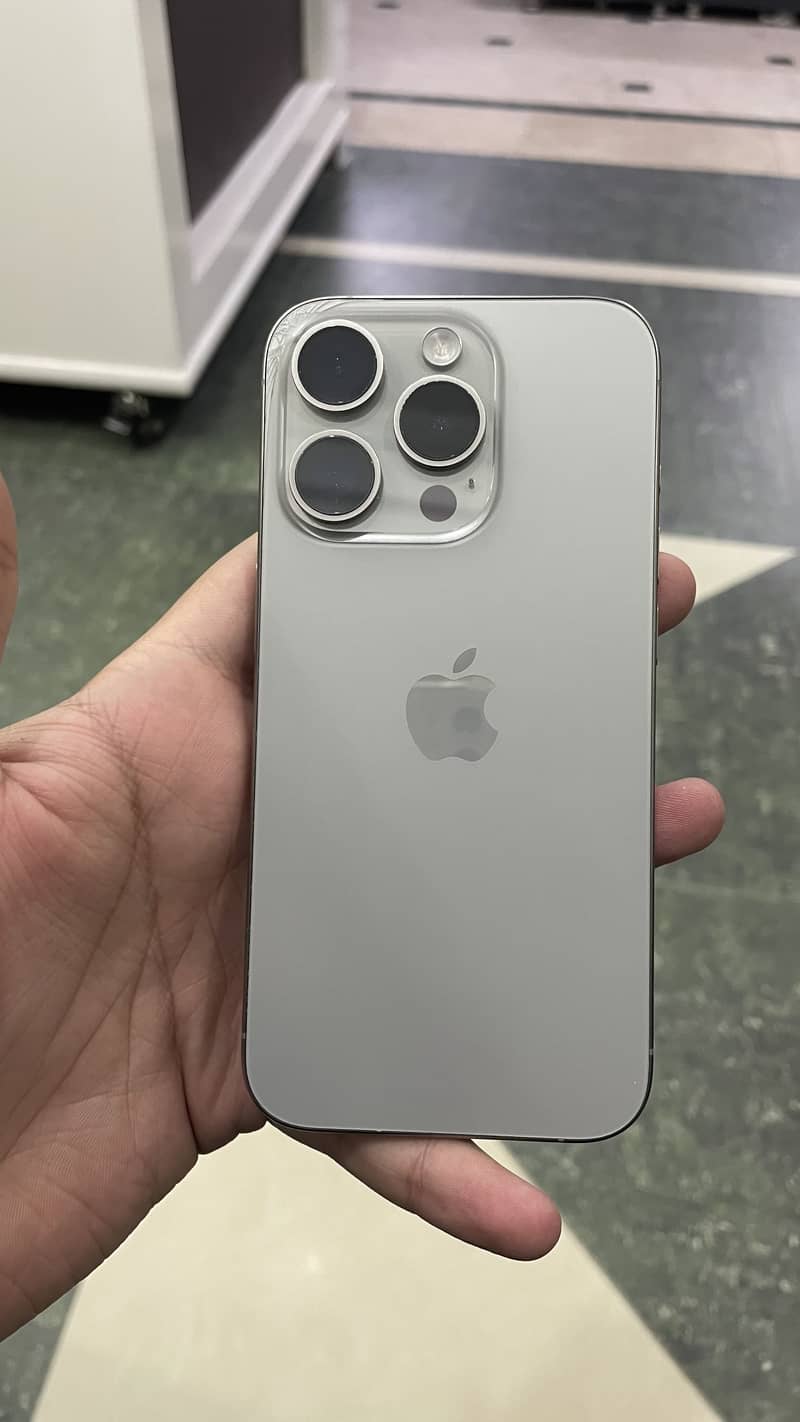Apple iPhone 15 Pro 12