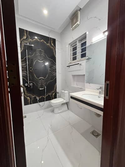 10 Marla (35x70) Brand new House For Sale G-13/3 Islamabad