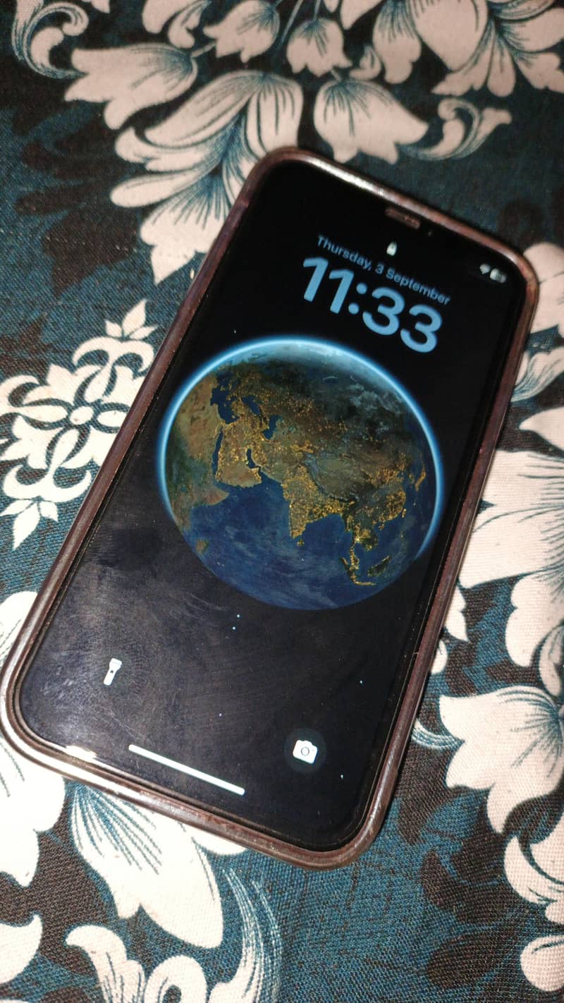 Apple iPhone XR 1