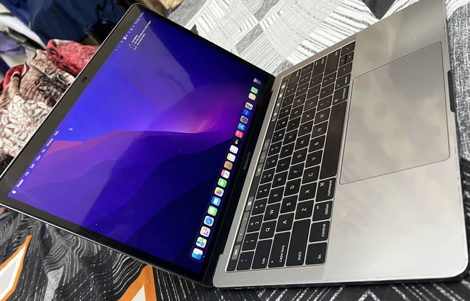 MacBook pro 2016 1