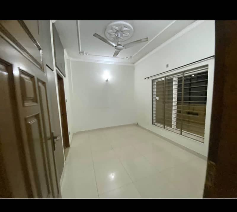 10 Mara Upper Portion For Rent with All Basic Necessities 0