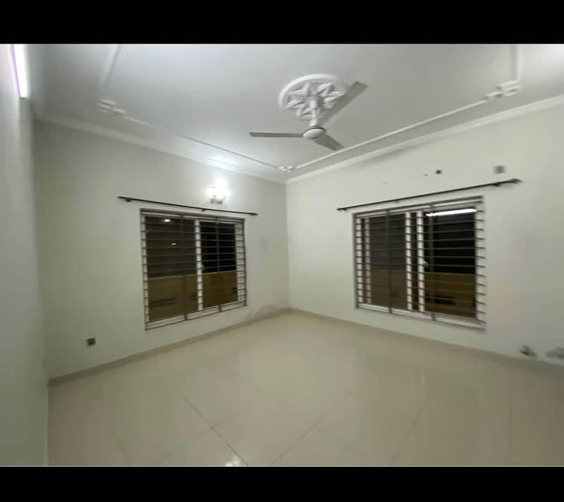 10 Mara Upper Portion For Rent with All Basic Necessities 2