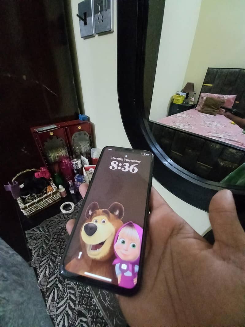 iphone xs 1