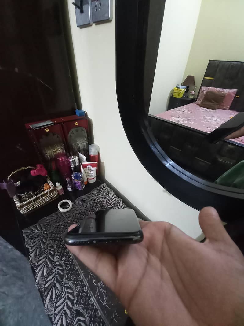iphone xs 2