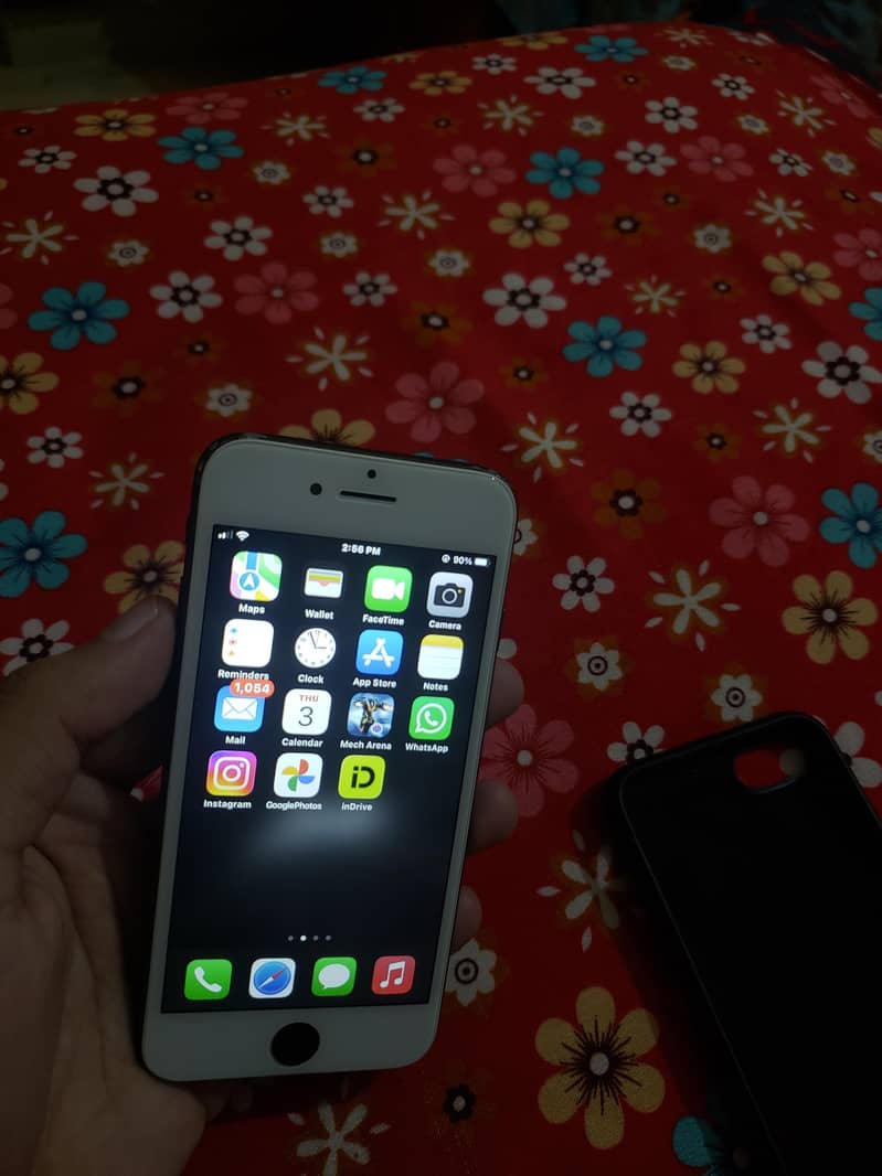 Apple iPhone 8 2