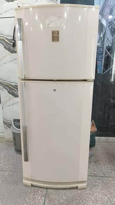 Dawlance farezer for sale