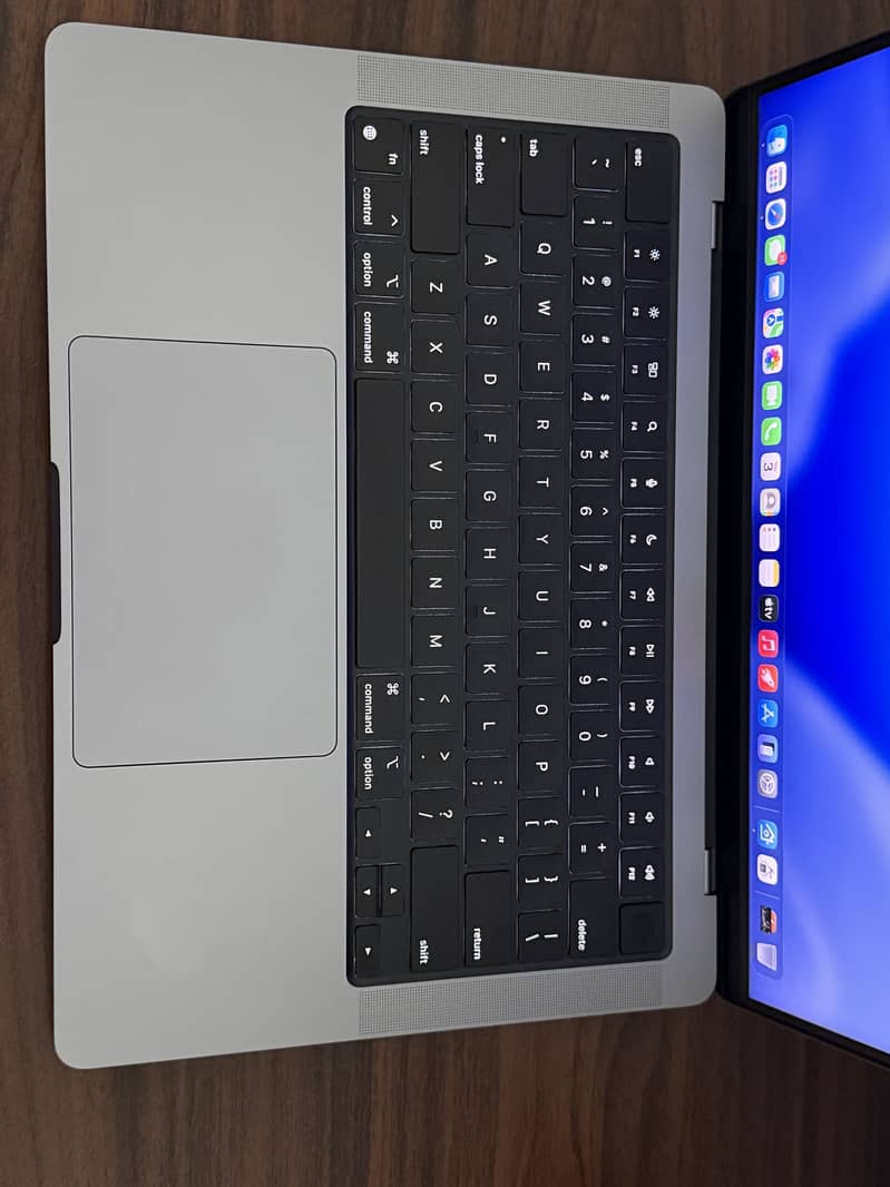 Macbook pro m1 6