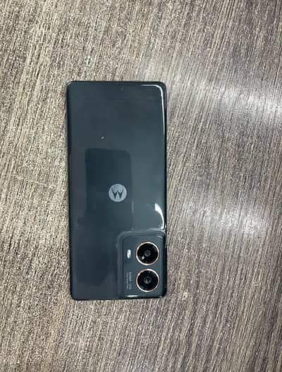 Motorola g85. . . 12. . 256. . . exchange possible