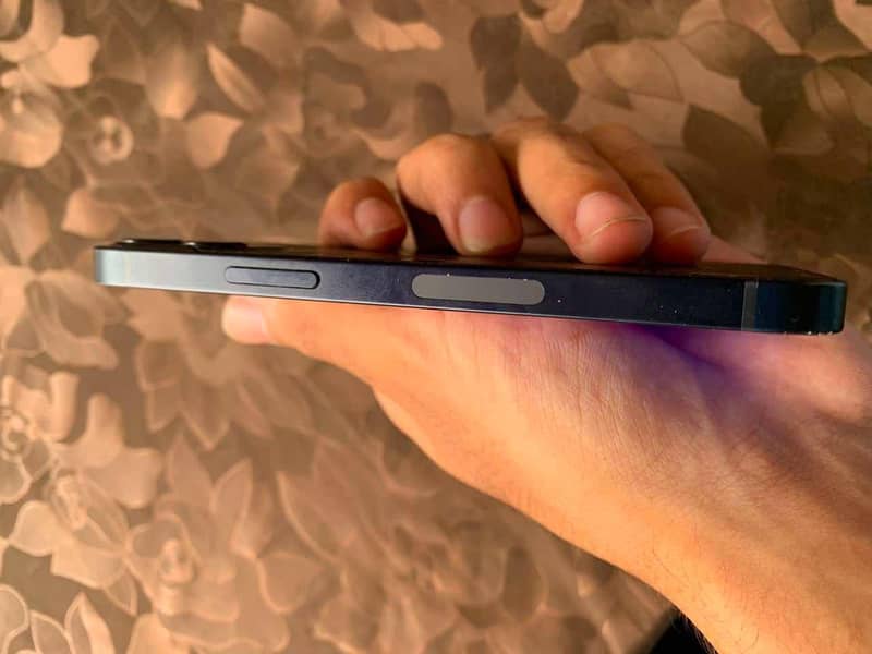 iPhone 12 mini jv 2