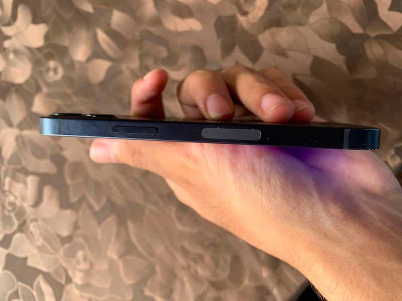 iPhone 12 mini jv 6