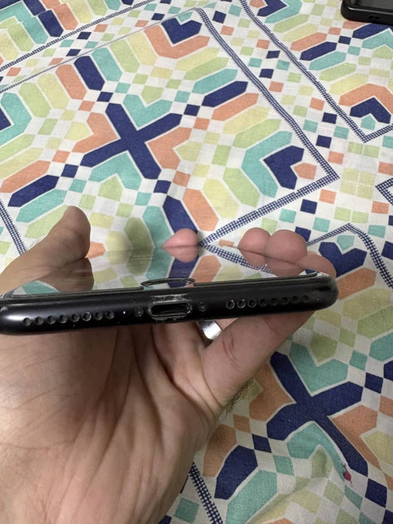 iPhone 7 Plus PTA 4