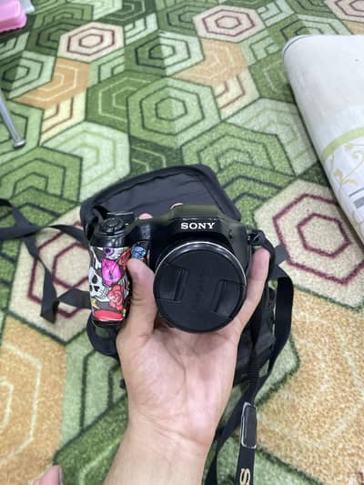 DSH -100 camera