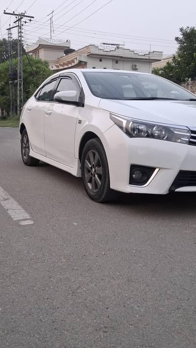 Toyota Corolla Altis 2015