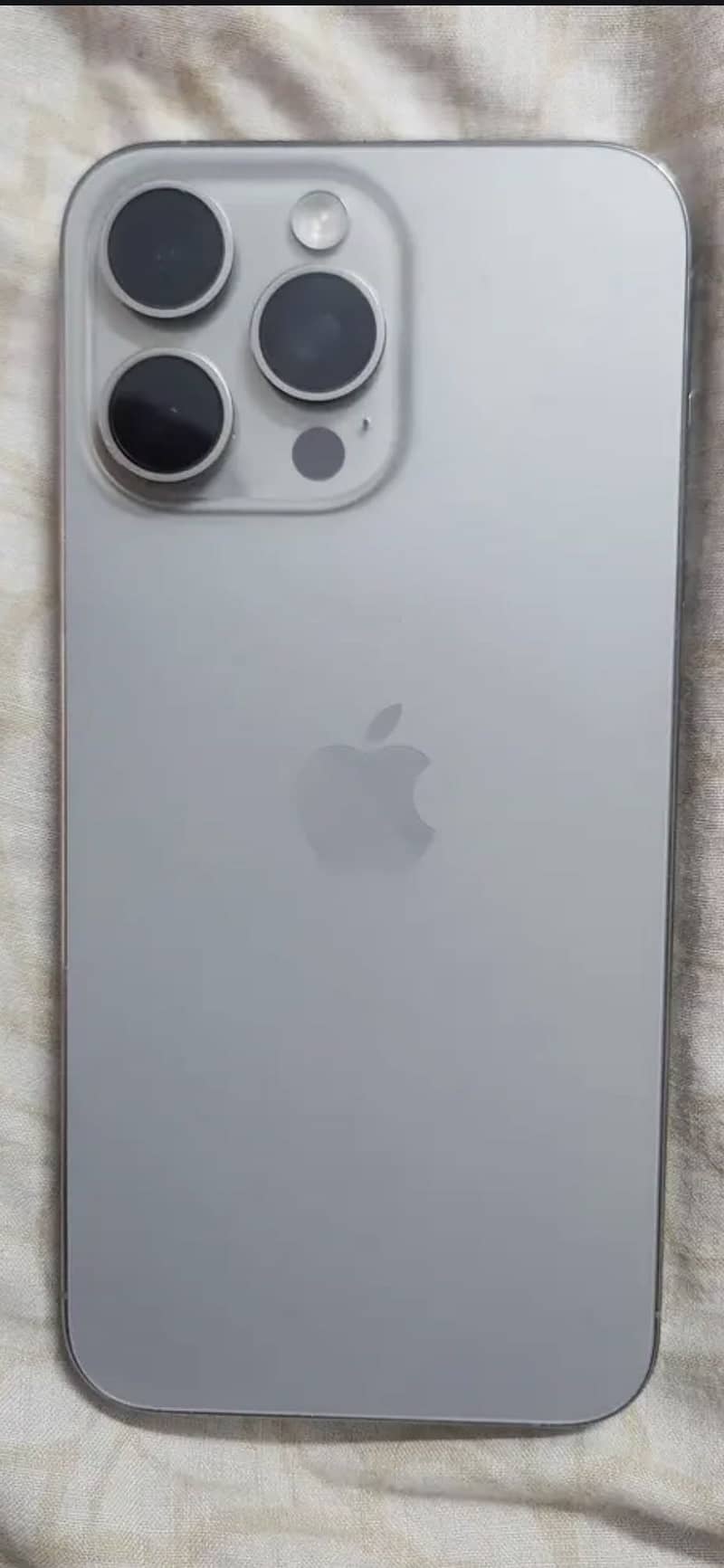 Apple iPhone 15 Pro Max 0