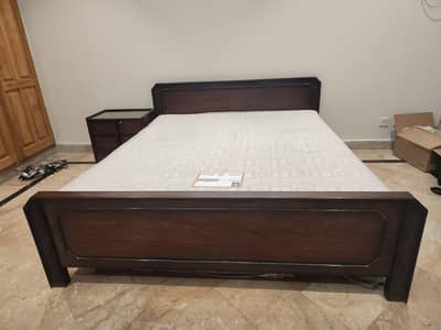Solid Wood Queen Bed with 1 side table and molty Ortho Foam