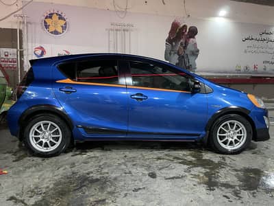 Toyota Aqua 2015