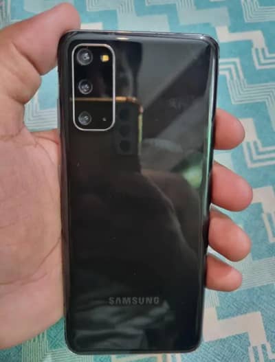 almost OK Haa phone koi asu ni 12 128 Haa vip camera and gaming 90fps
