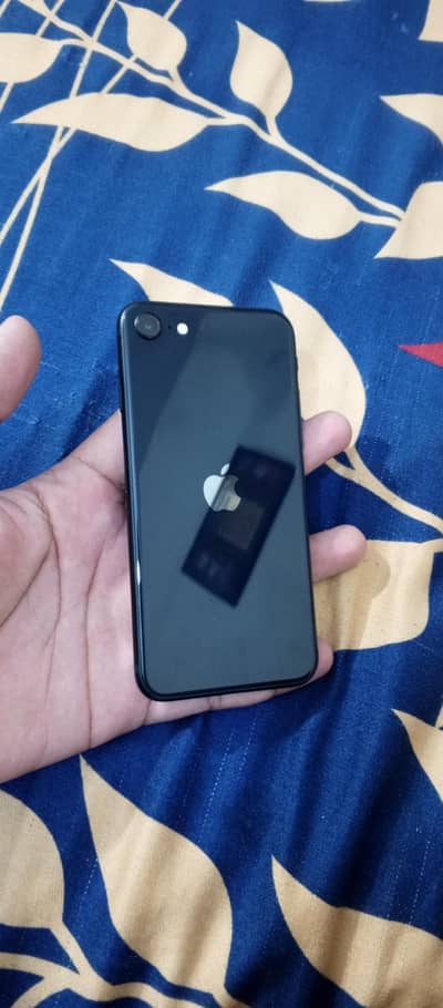 Apple iPhone SE. 2023 64gb mdm chipset 12 pro