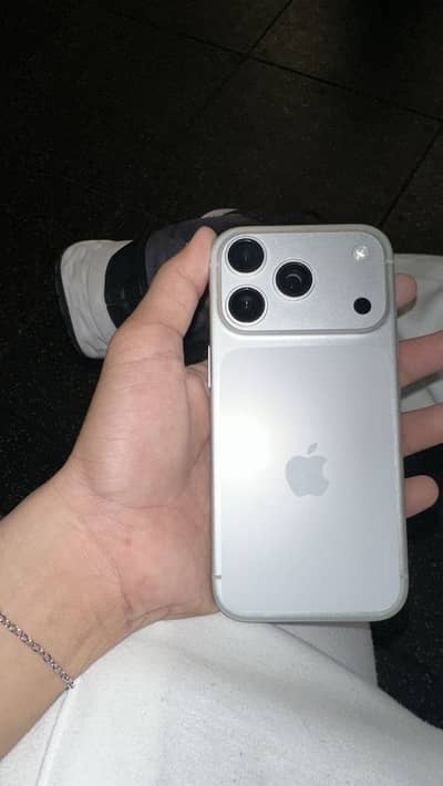 Apple iPhone 17 Pro