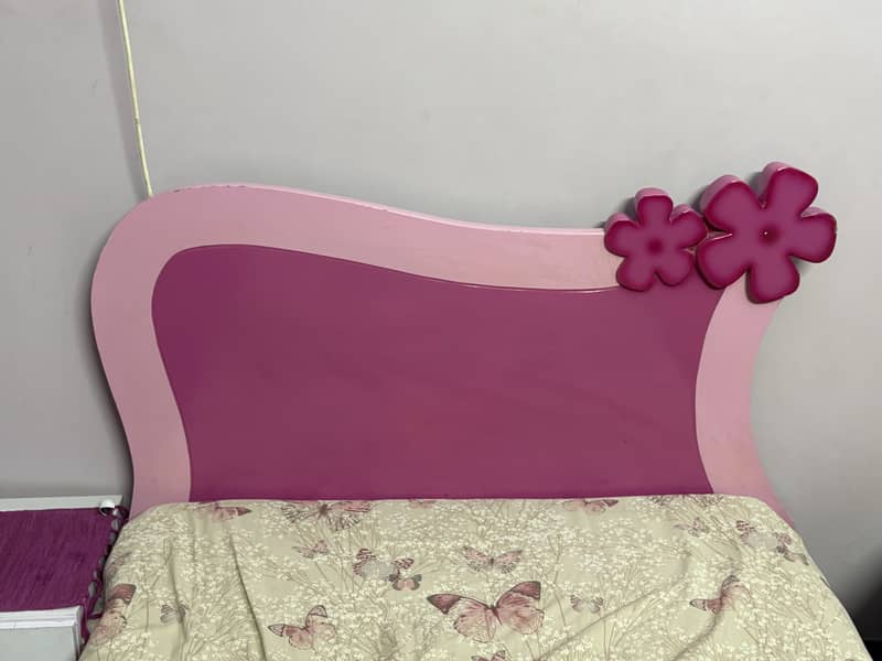 Single bed 2