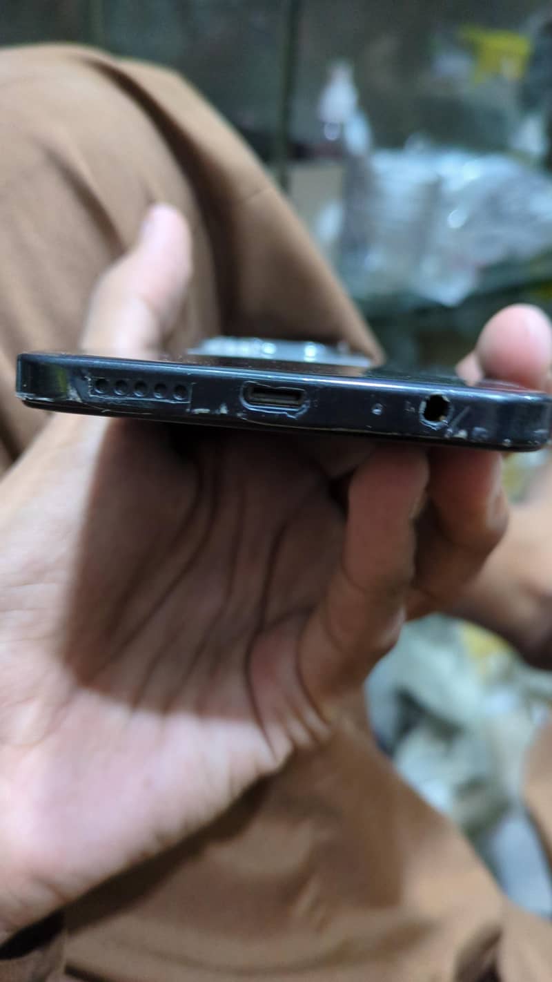 pocco c85 2