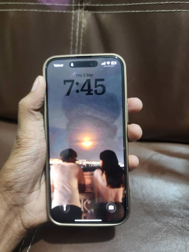Apple iPhone 16 Pro Max 7