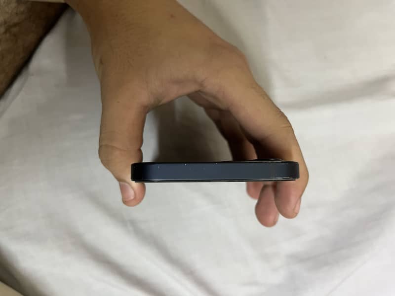 Apple iPhone 12 2