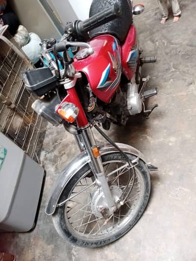 Honda 125 CG.