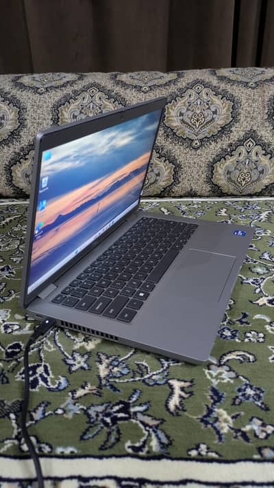 Dell Latitude 5421 | i7 11th Gen | 16GB RAM |256 GB SSD