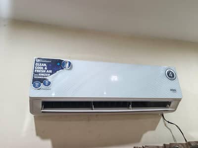 Dawlance  1.5 ton AC working condition