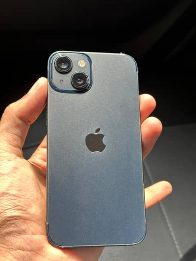Apple iPhone 13