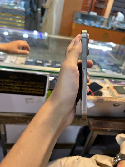 Apple iPhone 15 Pro
