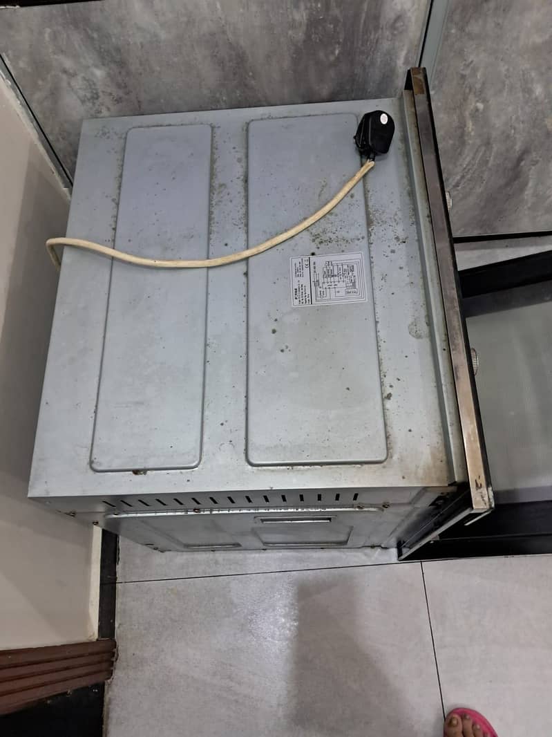 Baking oven 3