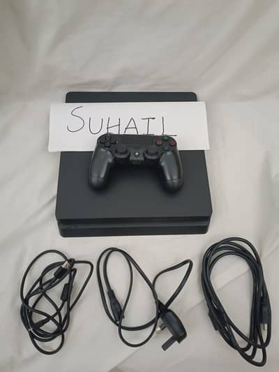 Playstation 4 slim. 13.50/ ps4 slim