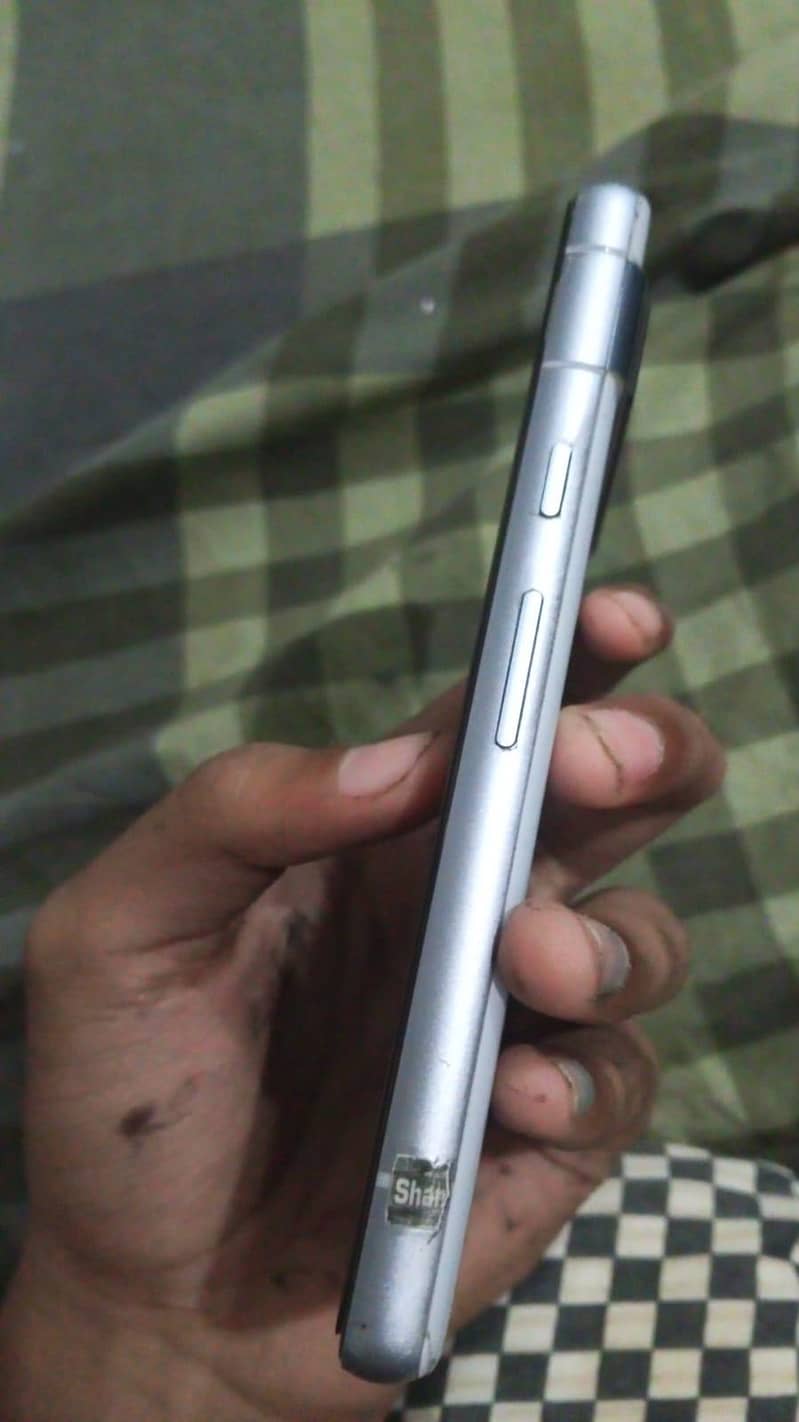 Google Pixel 7a 4