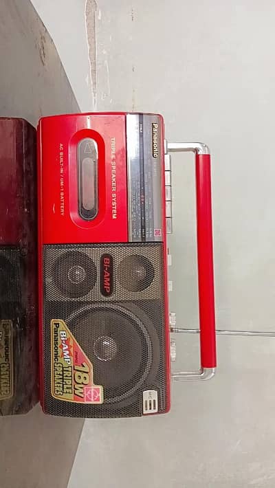 Original Panasonic RX-M70 Cassette player & Radio + full box cassette
