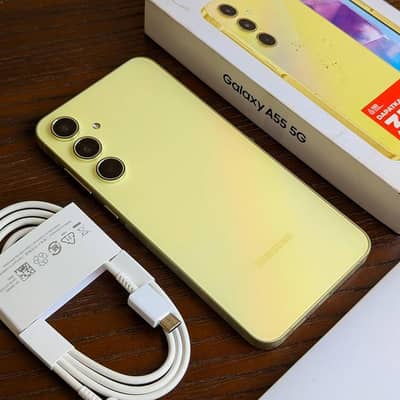 Sumsung A55 10/10  only 2.3 month used WhatsApp 03125078308