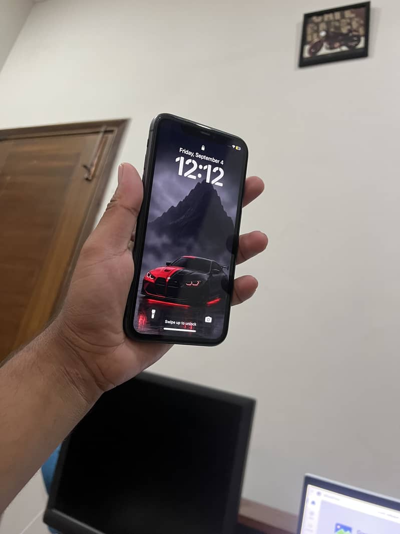 Apple iPhone 11 3