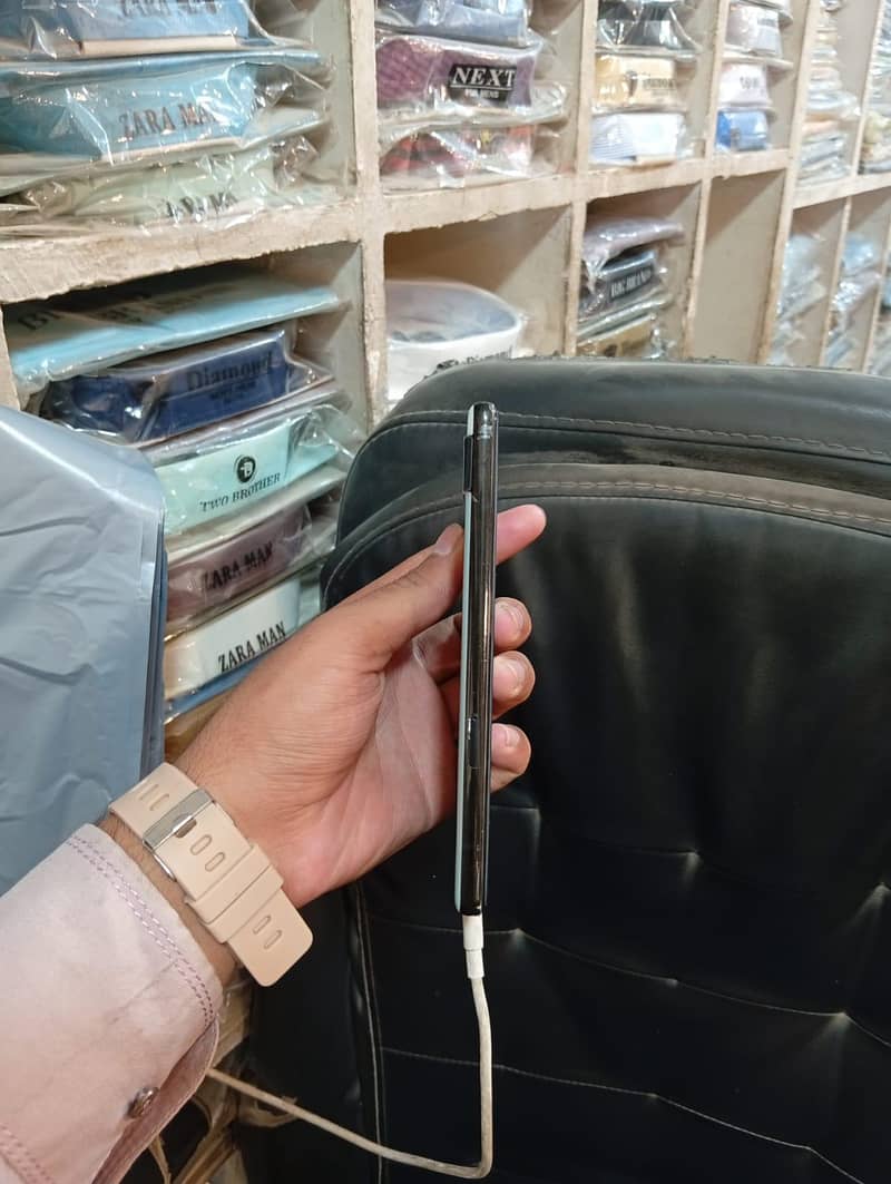 Google Pixel 6a 1