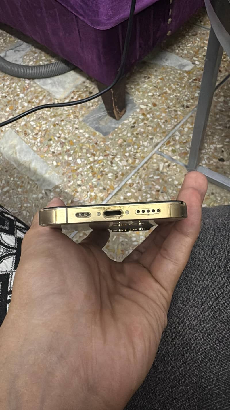 Apple iPhone 13 Pro 3