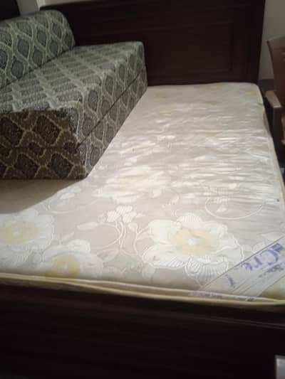bed dressing showkase side table room cooler frigh gada waghera dinner