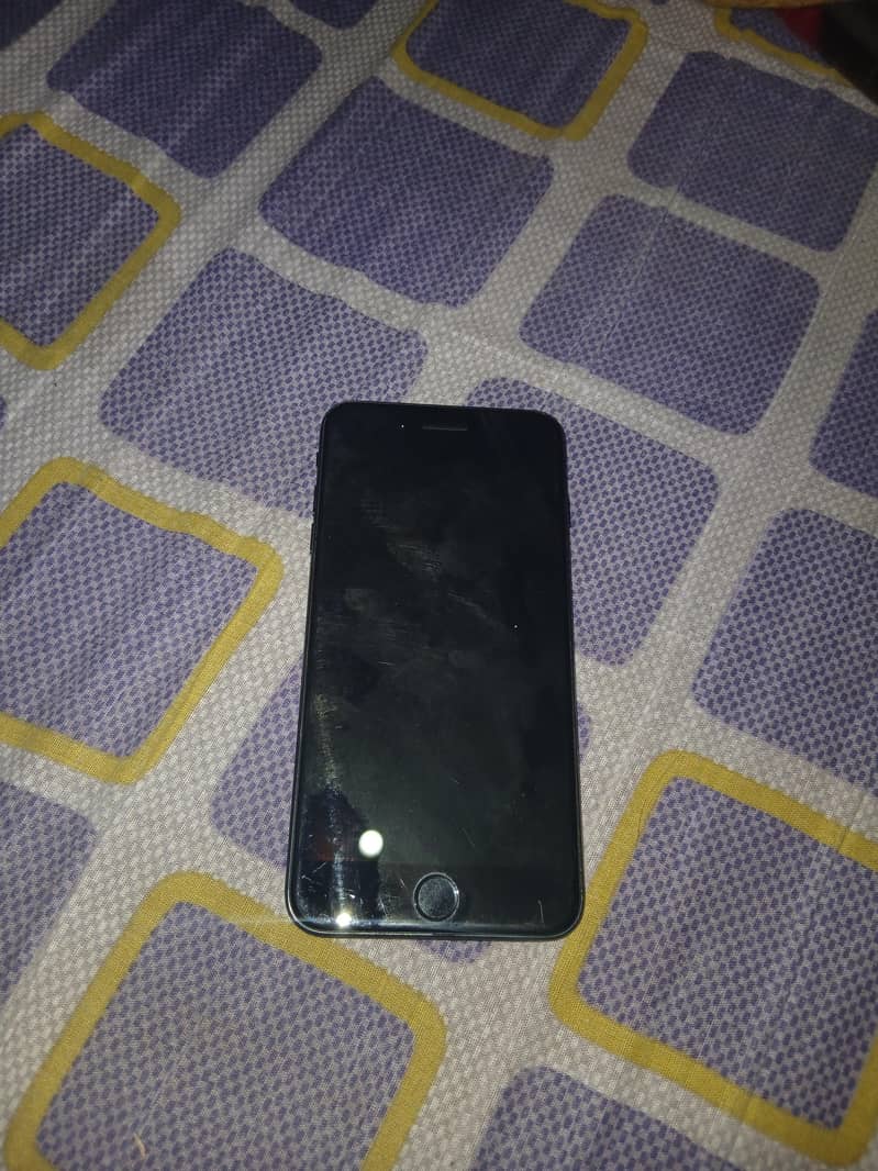 Apple iPhone 7 Plus 2