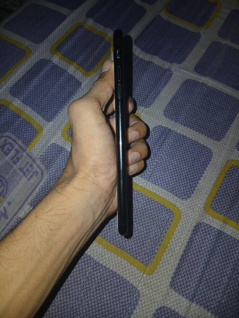 Apple iPhone 7 Plus 4